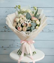 Букет цветов из:  Розы и Лизиантусы #REPLACE_PRED# Сосновке