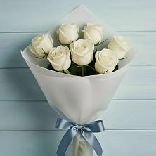 Букет 7 Белых роз Эдлесс Лав в Сосновке