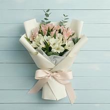Букет цветов из:  Альстромерии в Сосновке