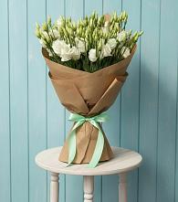 Букет цветов из:  Лизиантусы в Сосновке