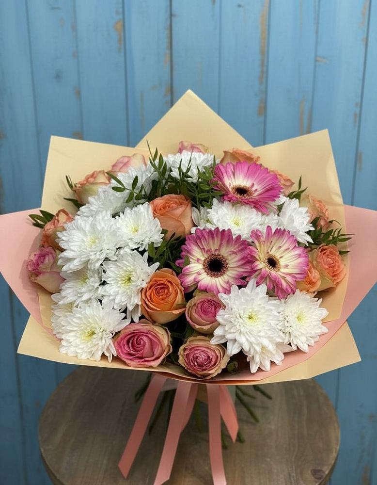 Букет цветов из: Розы, Герберы и Хризантемы в Сосновке