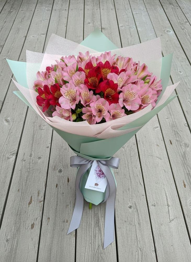 Букет цветов из: Альстромерии в Сосновке